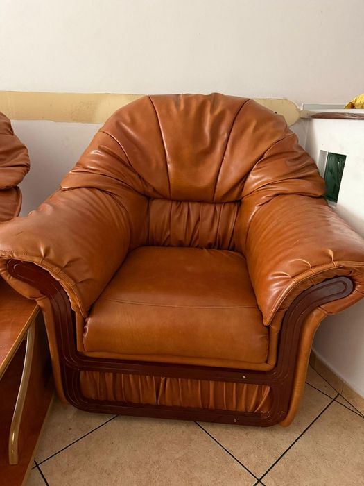 Canapea extensibila cu depozitare  cu 2 fotolii