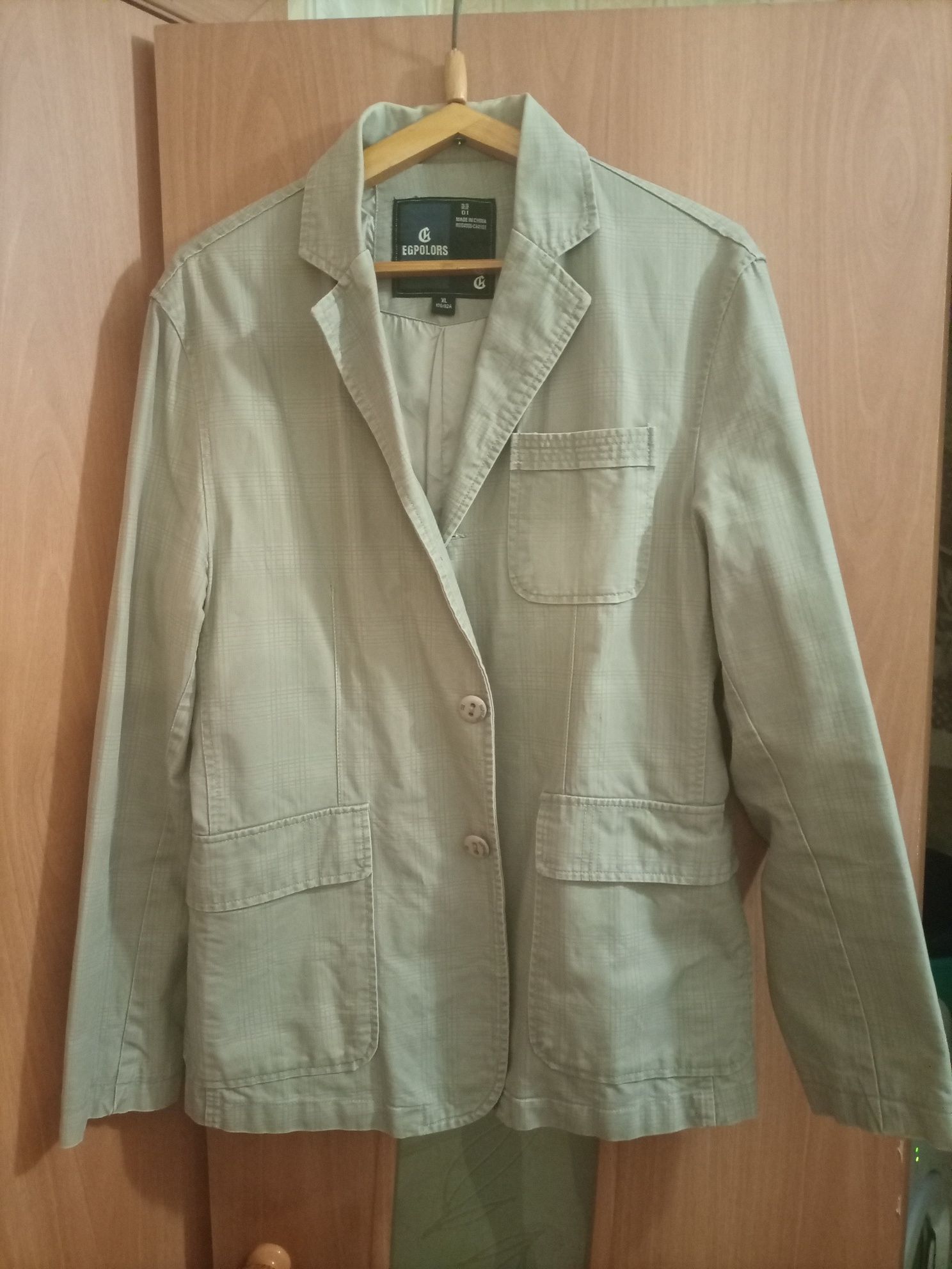 Продам мужской пиджак, размер 50