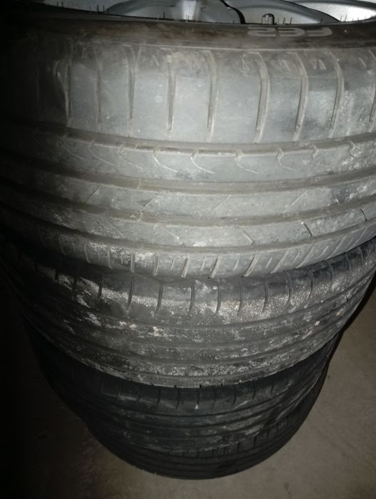 VÂND/SCHIMB roți 215/50/17, 5x108. Impecabile! Preț fix!