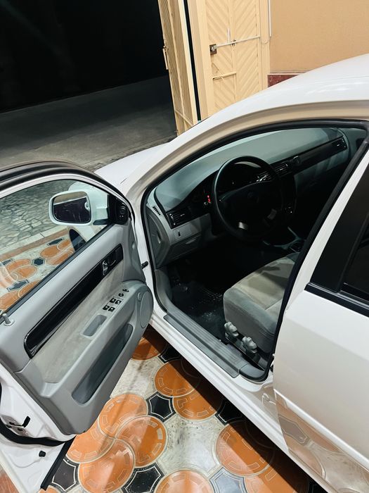 Jentra 1.5 lasetti kraskasi top toza propan gaz bor bir qol hayralgan