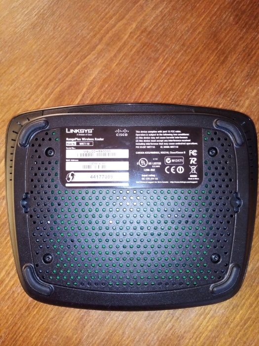 Рутер Linksys WRT110