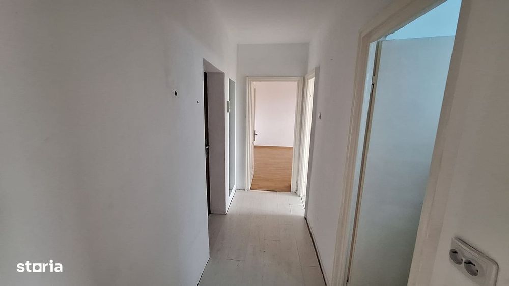 Apartament de vanzare in Constanta, Gara - 2 camere decomandat