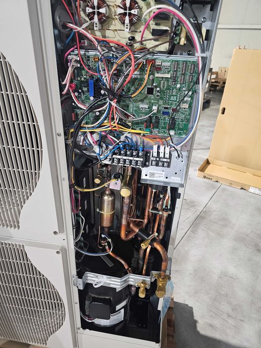 Термопомпа Mitsubishi - 14 KW - сплит - нова