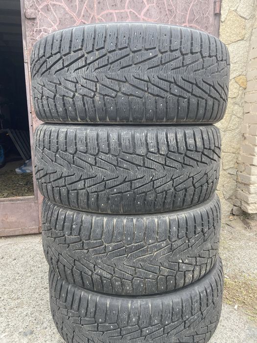 Продам зимнюю резину Nokian hakkapeliitta 7 . 285/50r20