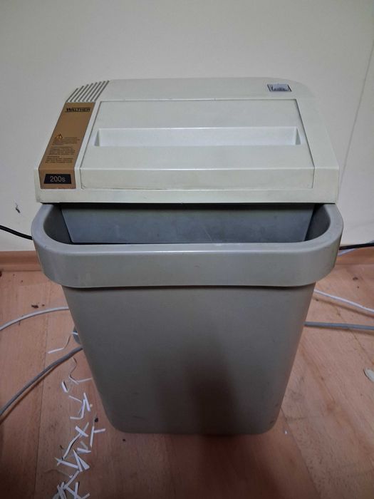 Шредери за унищожаване на документи Fellowes и Walther