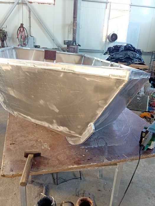 Barca  de aluminiu