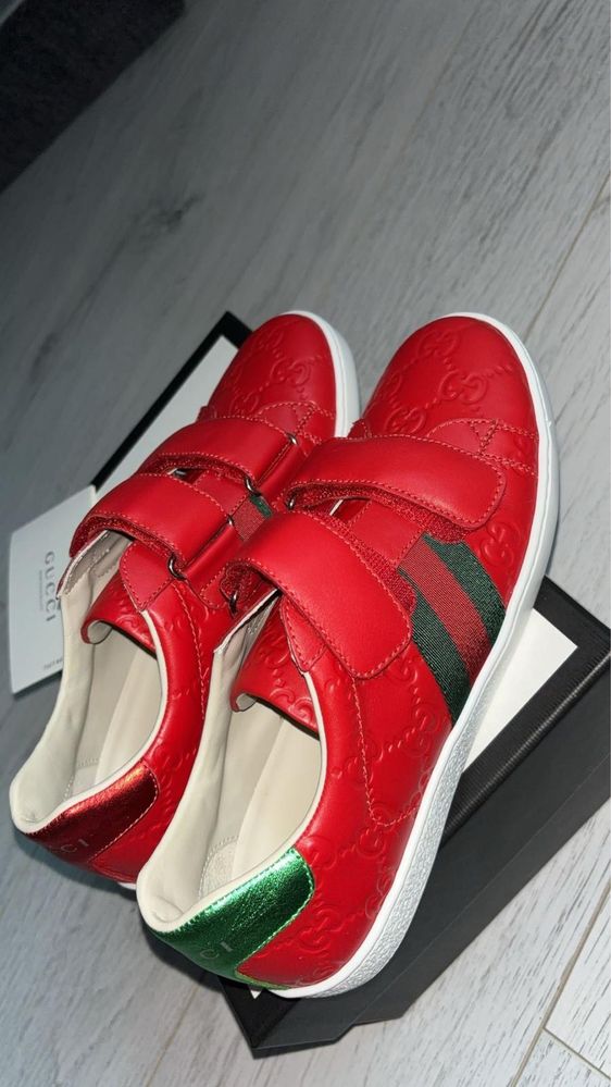 Pantofi Gucci noi