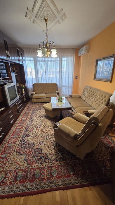 Дава се под наем Четиристаен апартамент в Варна, Лятно кино Тракия - 90 кв.м за 500 € - Снимка #1