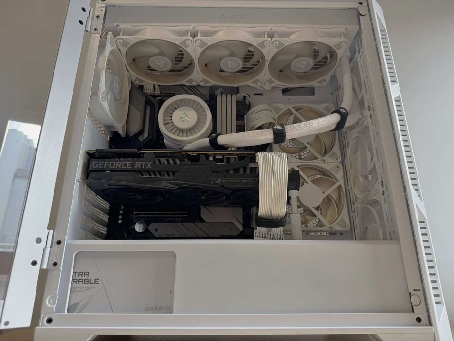 Бартер!Ryzen 7 5700X3D / 32GB Ram / 1TB SSD / RTX 2070 SUPER ROG STRIX