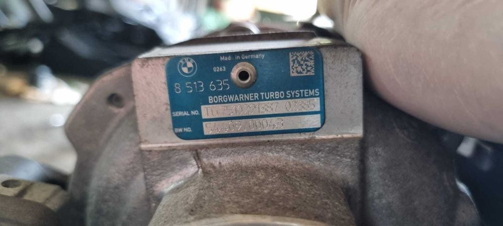 Turbina turbo completa cu galerie BMW F45 F46 F48 F39 8513635 1.8d B47