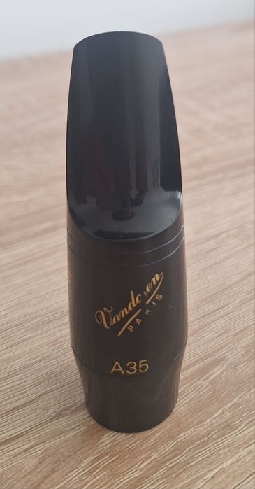 Мундщук за алт саксофон Vandoren V5 A35
