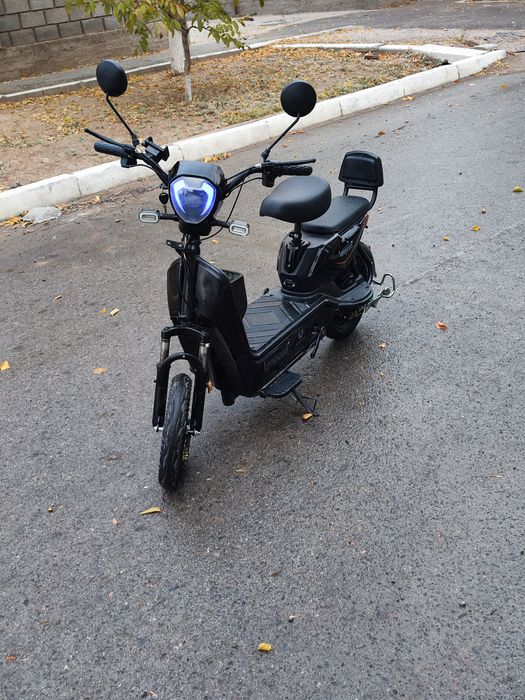 Электроскутер в хорошем состоянии (Leopard)