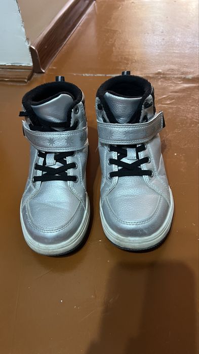 Qizchalar uchun polisapogi