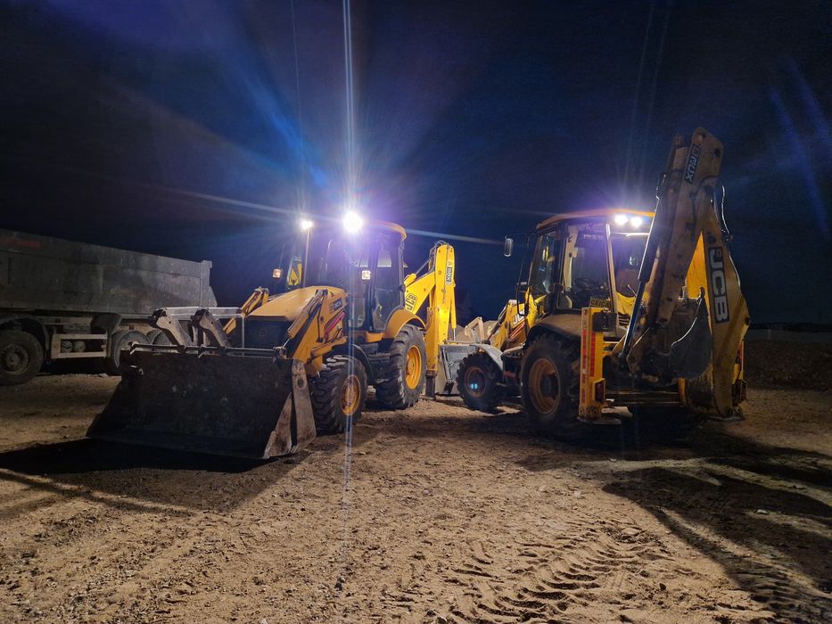 Închiriez Buldoexcavator și Camioane 8x4