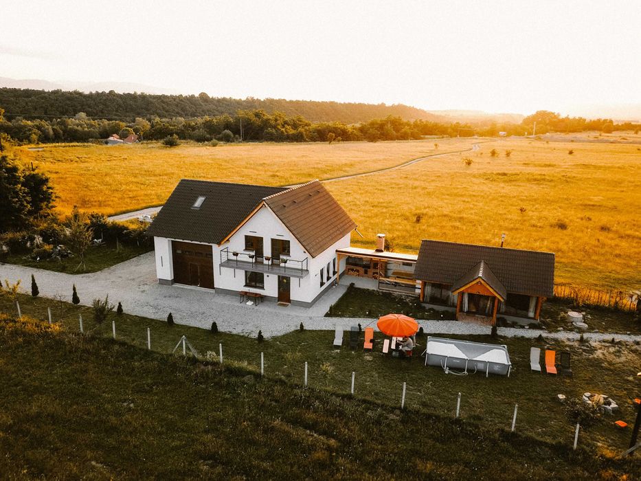 Inchirieri cabane pe Valea avrig