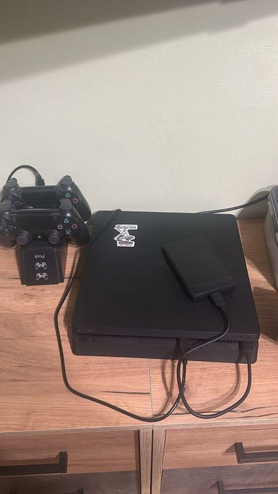 playstation 4 slim