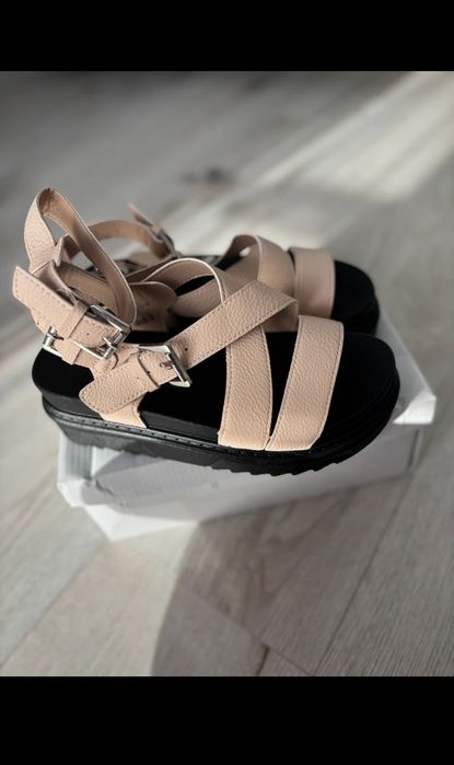 Sandale dama 36 sunt impecabile talpa moale și confortabila...