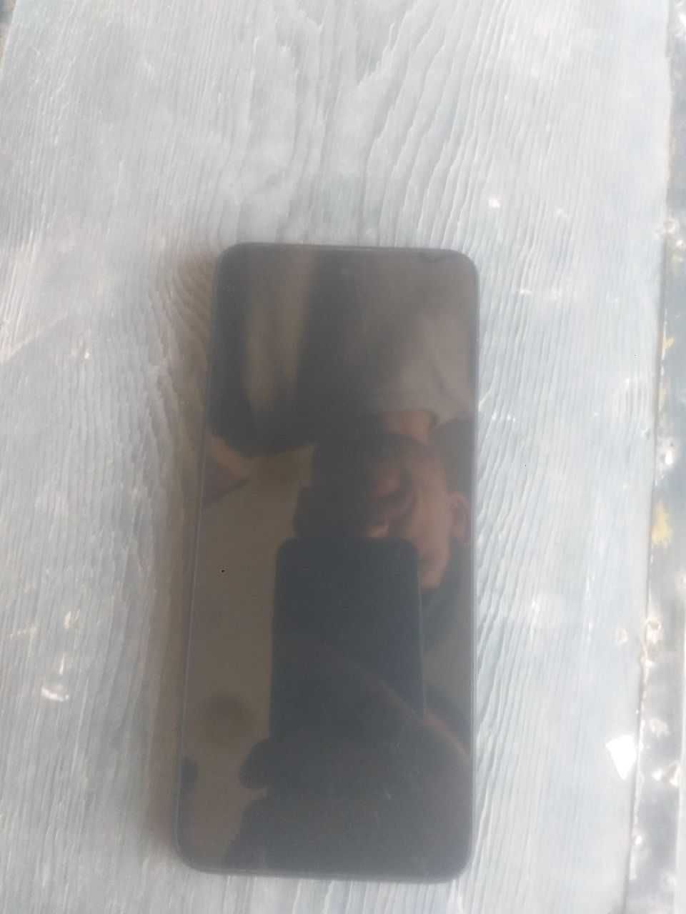 Redmi 13 8/256 srochna pul kerak