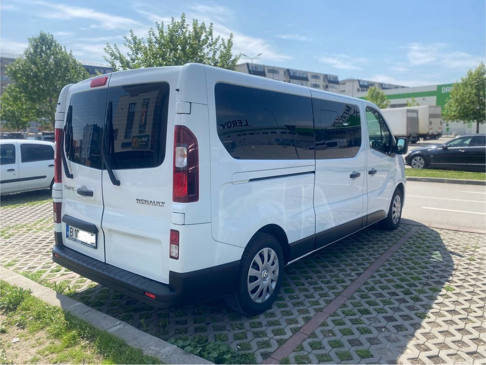 Inchirieri Microbuze  8,9 locuri/Rent a van/Rent a car