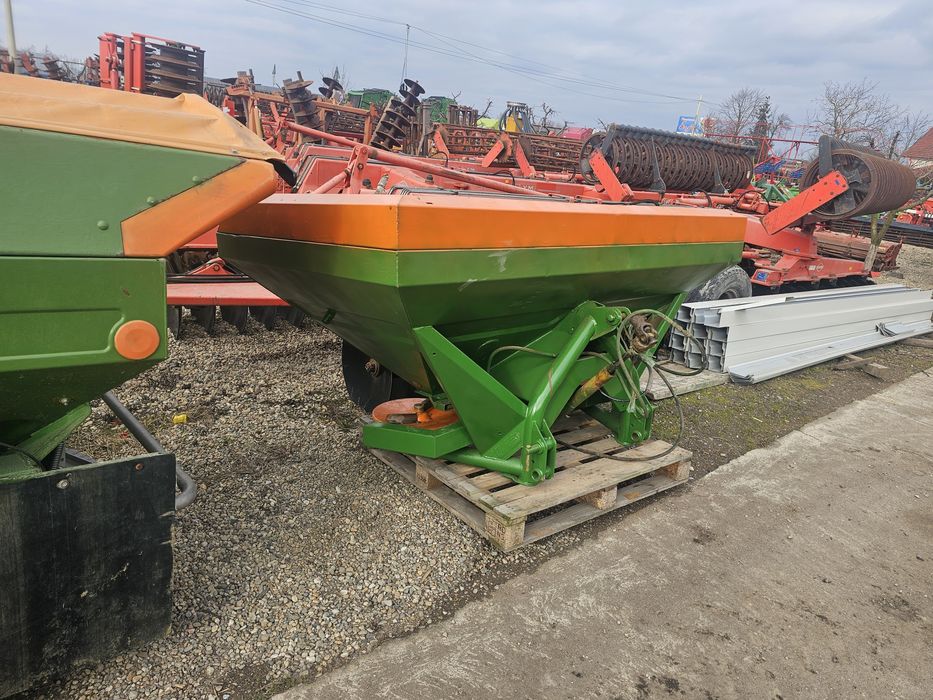 mig amazone distribuitor chimic met gunoiera plug remorca