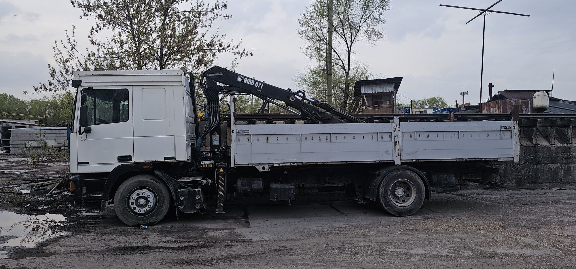 Манипулятор Daf 95 ati400 КМУ установка Hiab 4т