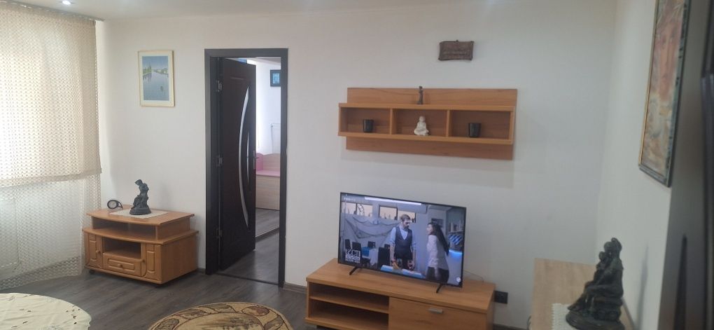 Proprietar închiriez apartament 2 camere