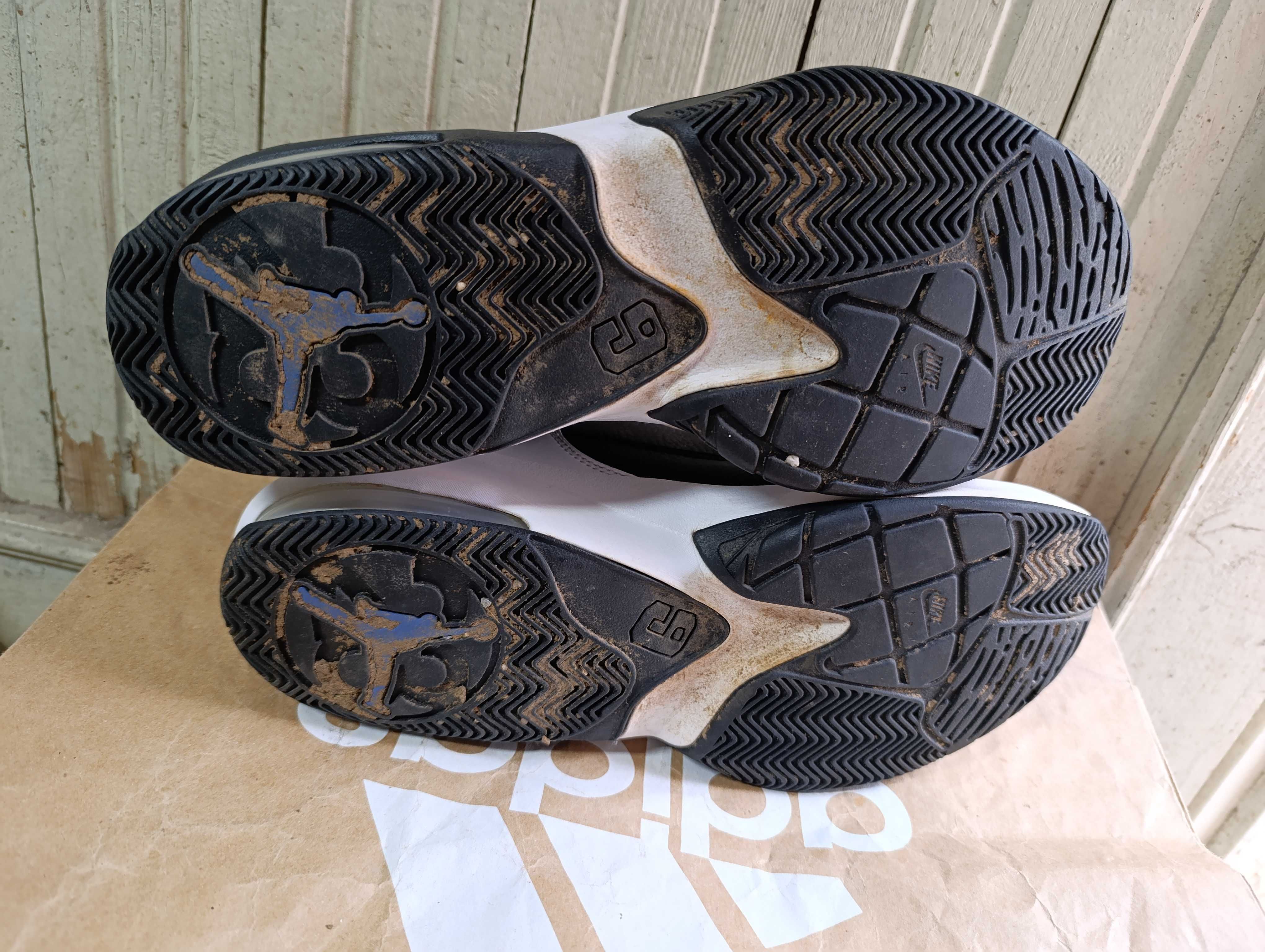 ''Nike Jordan Max Aura 3''оригинални маратонки 44 номер