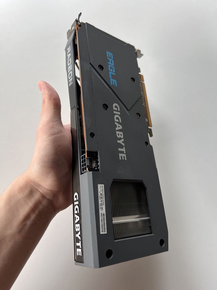 Placa Video Gigabyte Eagle 8GB GDDR6