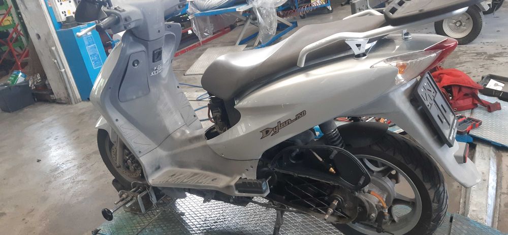 Скутер Хонда дилан 150 (Honda DILAN 150)-на части