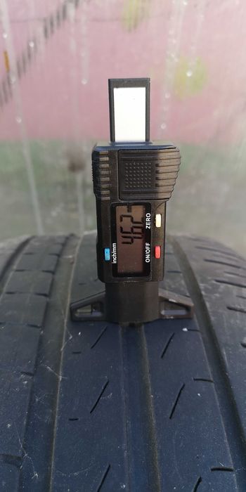 235/45/18  2-iarna Brigestone   235/40/19 vara 2-Michelin si 2-Pirelli