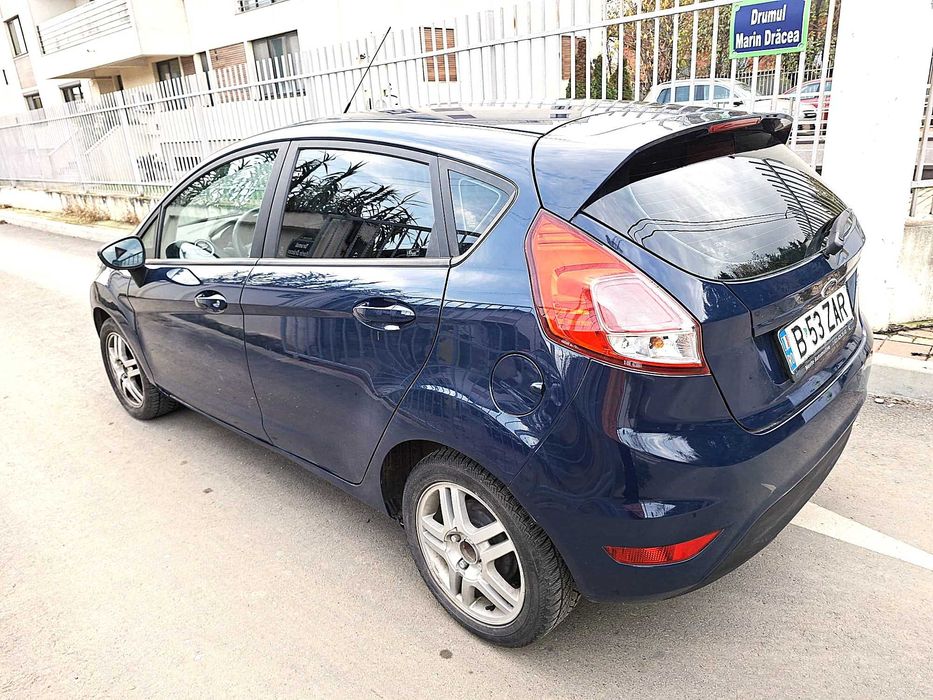 Ford Fiesta  61.706 km  Impecabil, benzină, proprietar