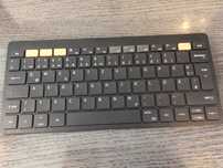 Tastatura bluetooth Samsung Trio 500 functionala.Cititi tot anuntul.