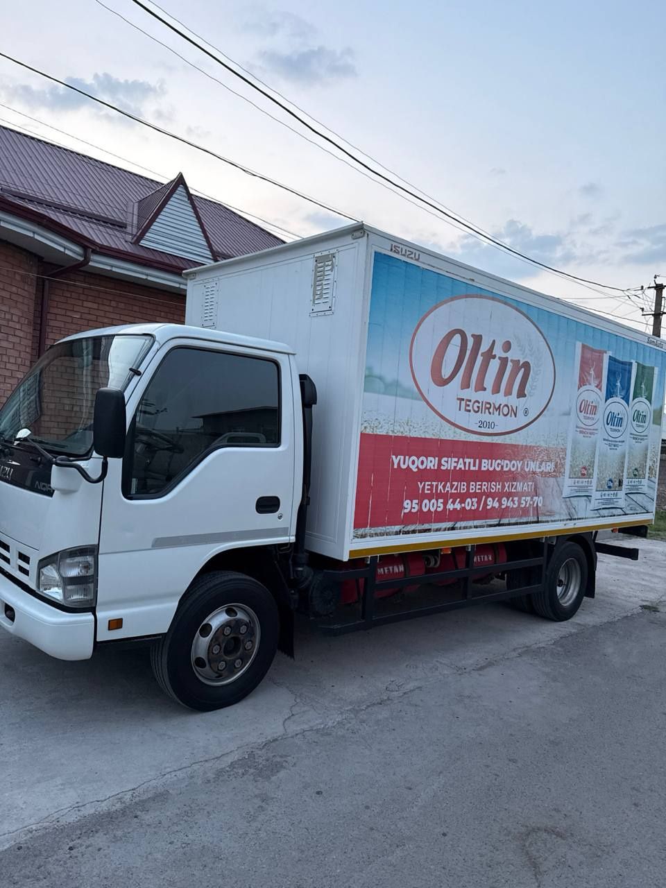 Isuzu Sotiladi Srochna