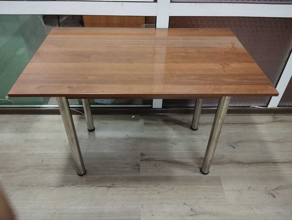 стол  размер 70х1200