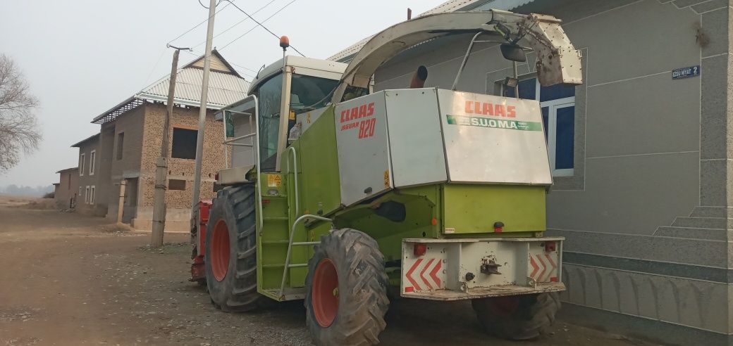 Claas jaguar 820 kemper 345