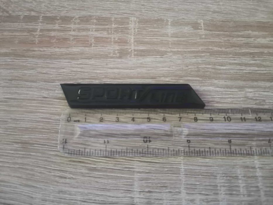 Skoda Sportline черен гланц емблема