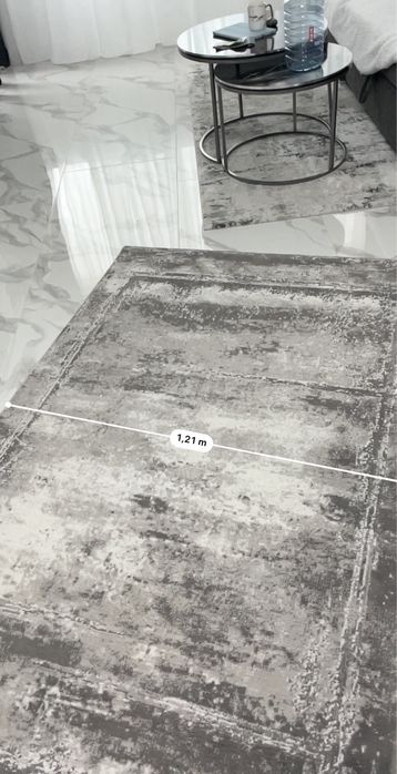 Covor gri, stil modern