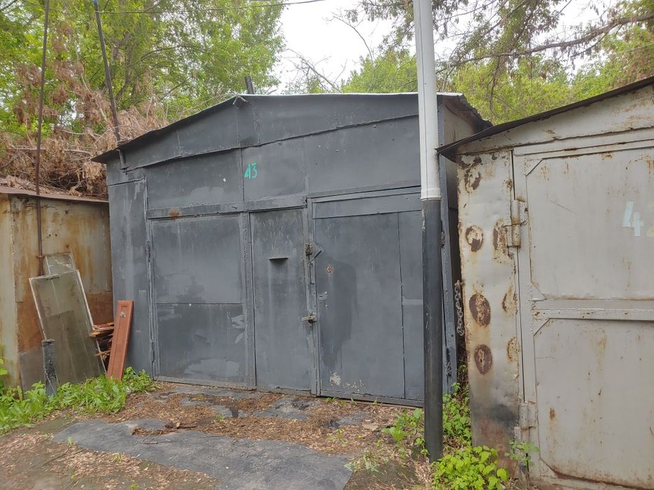 Продам гараж 2 общества