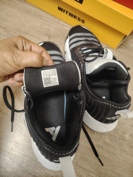 Adidași Adidas, în stare foarte bună