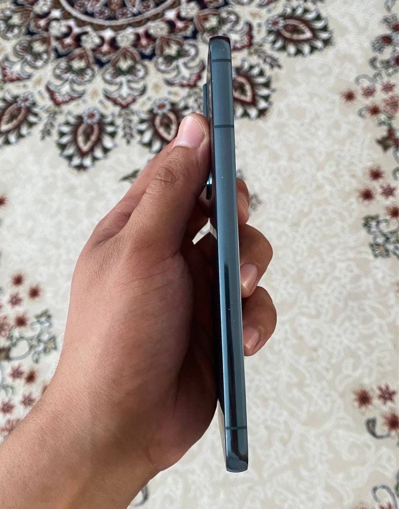 Samsung S22 Plus 8/256 gb srochno sotiladi