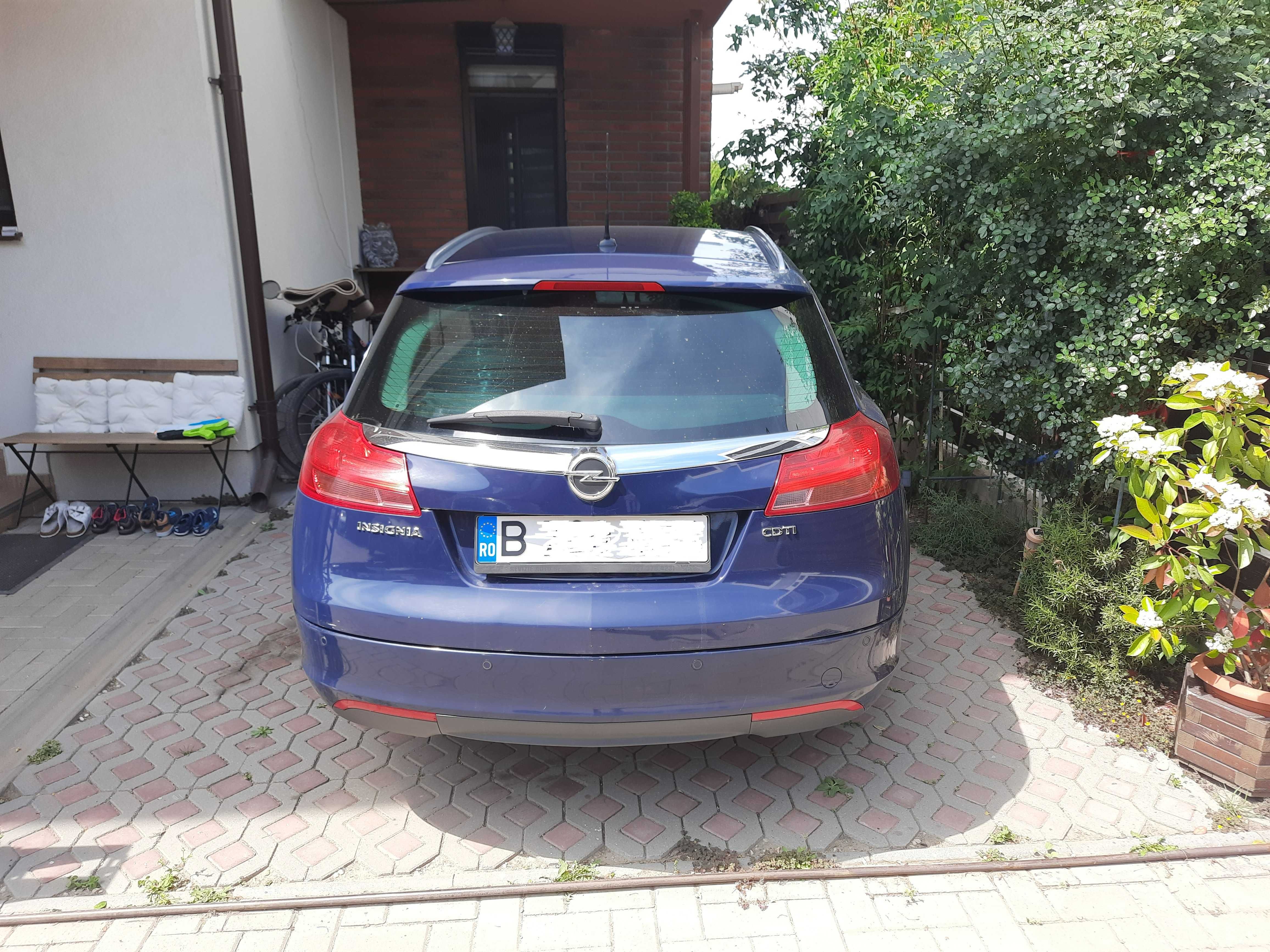 Vand Opel Insignia Tourer 2013, bine intretinut, fara incident rutier!