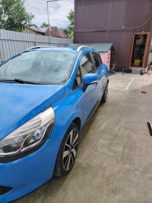 Vând Renault Clio