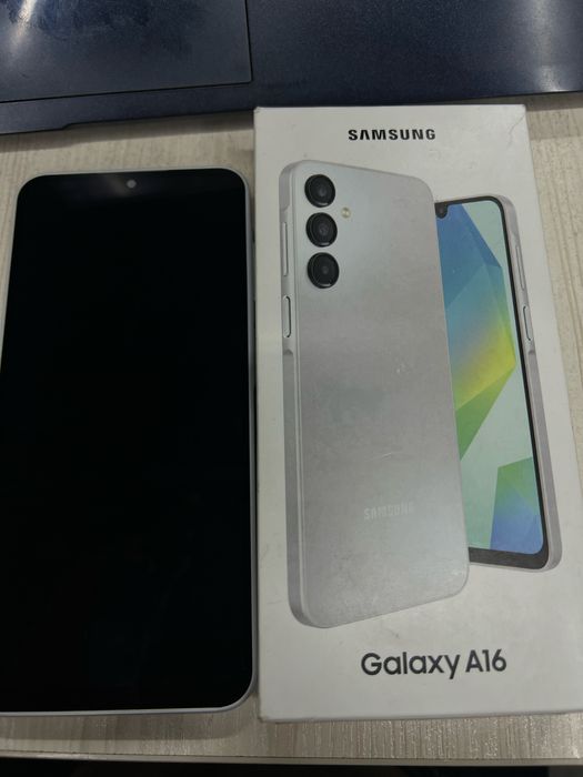 Samsung A 16.