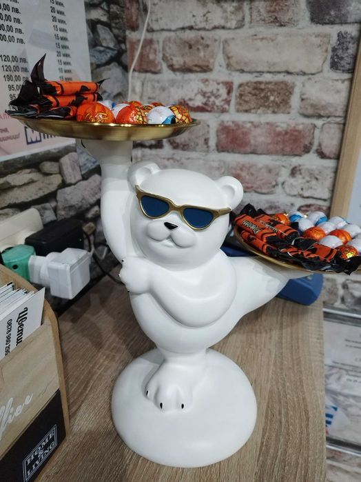 Арт Мечка Поставка за лакомства и др.