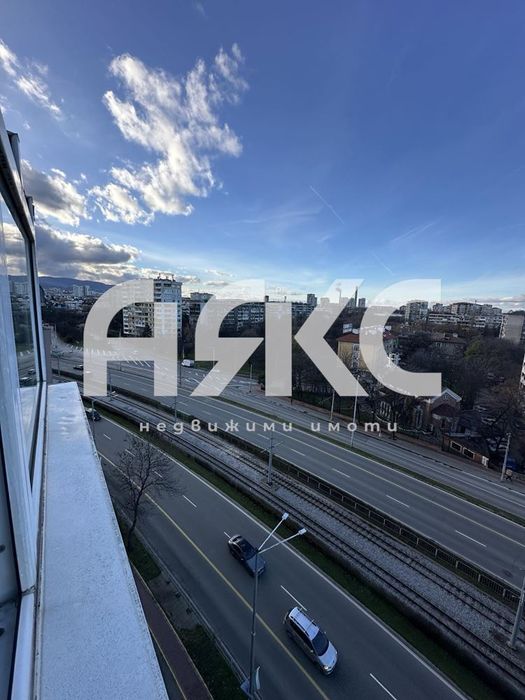 Продава се Тристаен апартамент в София, Стрелбище - 96 кв.м за 3209 €/кв.м - Снимка #12