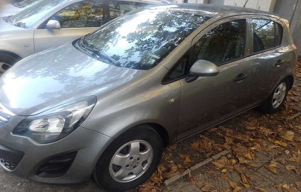 Опел Корса D 2014 г. Първи собственик.