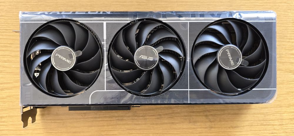 Видео карта Asus Prime RX 9070 XT 16GB AMD Radeon, като нова