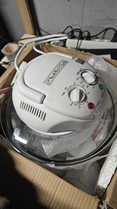 Халогенна фурна и еър фрайър 2в1 Muhler MFC-1200, Мостра