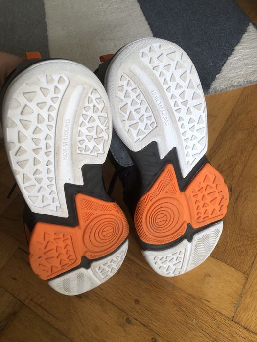 Маратонки за баскетбол Tarmak