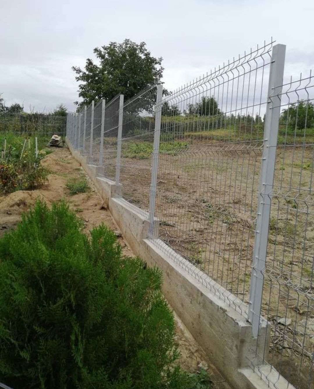 Construim garduri la comanda clientului